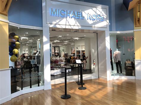 michael kors great lakes crossing|great lakes crossing burlington.